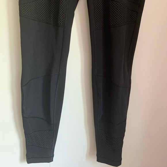 Size 8 Lululemon tights - Picture 5 of 6